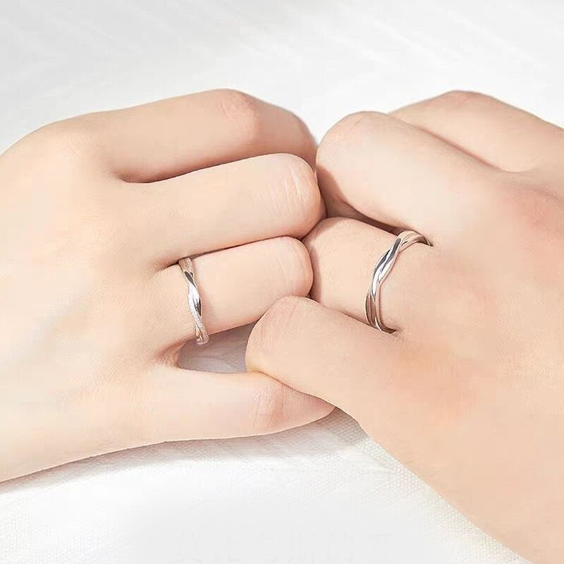 Set cincin pasangan modis warna perak, cincin jari dapat disesuaikan pembukaan sederhana perhiasan mewah ringan untuk wanita pria hadiah Hari Jadi