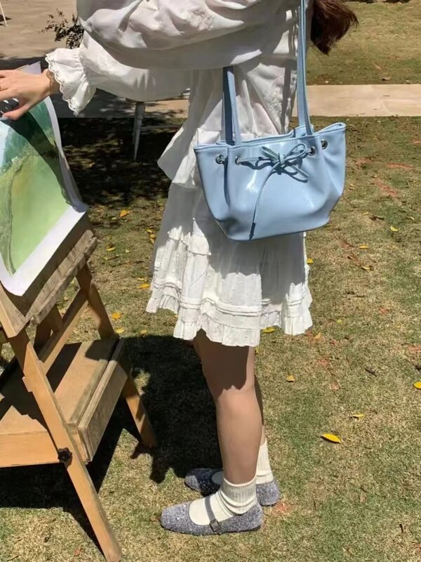 Bolsa de ombro única plissada feminina, couro macio, bolsa pequena de balde, bolsa casual feminina, moda coreana, nova para verão