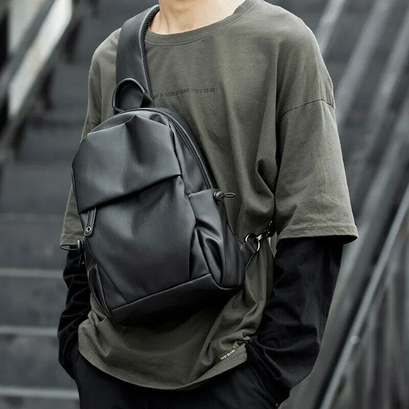 Herren minimalist ische lässige Leder Trend Single Shoulder Umhängetasche, kleine Reisetasche, leichter Diagonal rucksack