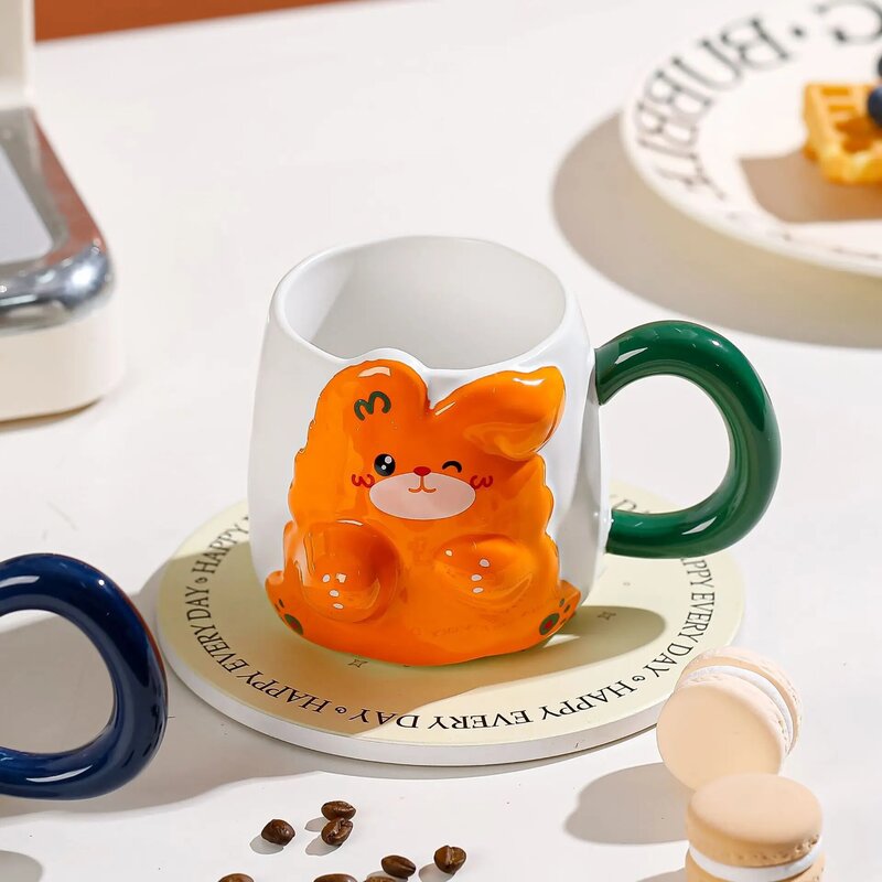 Copo cerâmico do café do café do coelho dos desenhos animados com tampa do teste padrão do gato Copo criativo do leite Presente do par para a menina, bonito