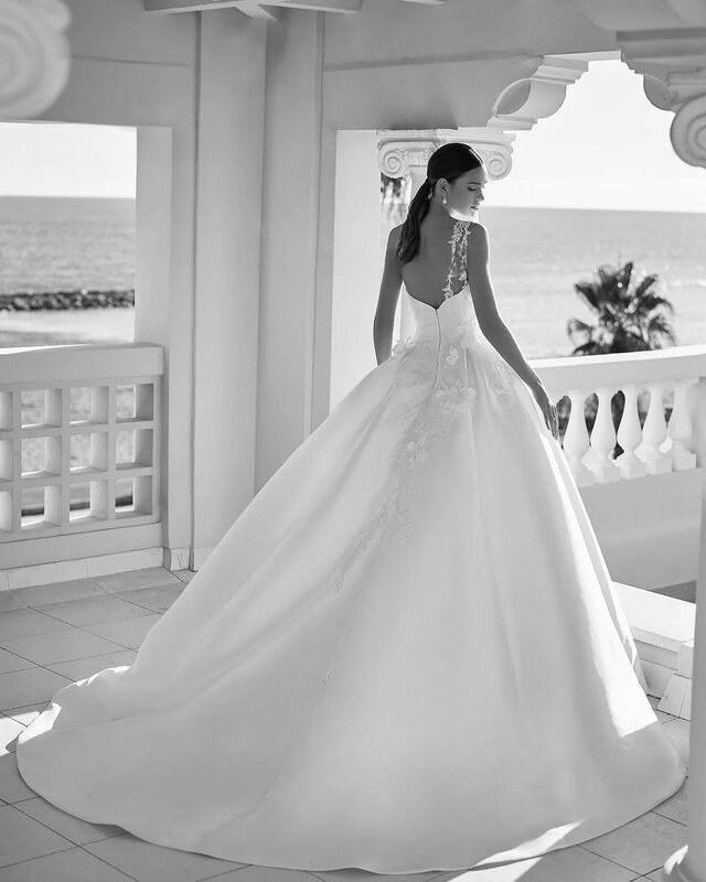 Suknia ślubna satynowa przepiękna suknia balowa bez pleców z zamkiem błyskawicznym suknia ślubna aplikacje na jedno ramię dla kobiet dostosowana do pomiaru