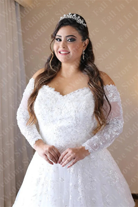 Платье Свадебное ТРАПЕЦИЕВИДНОЕ с открытыми плечами, блестками и длинными рукавами