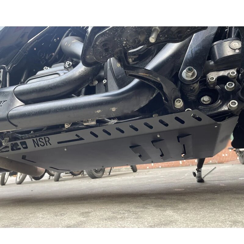 Placa de deslizamiento inferior para motocicleta, Base protectora de motor, protección de chasis, color negro, para CVORoad Glide Road King Street Glide 2014-2023