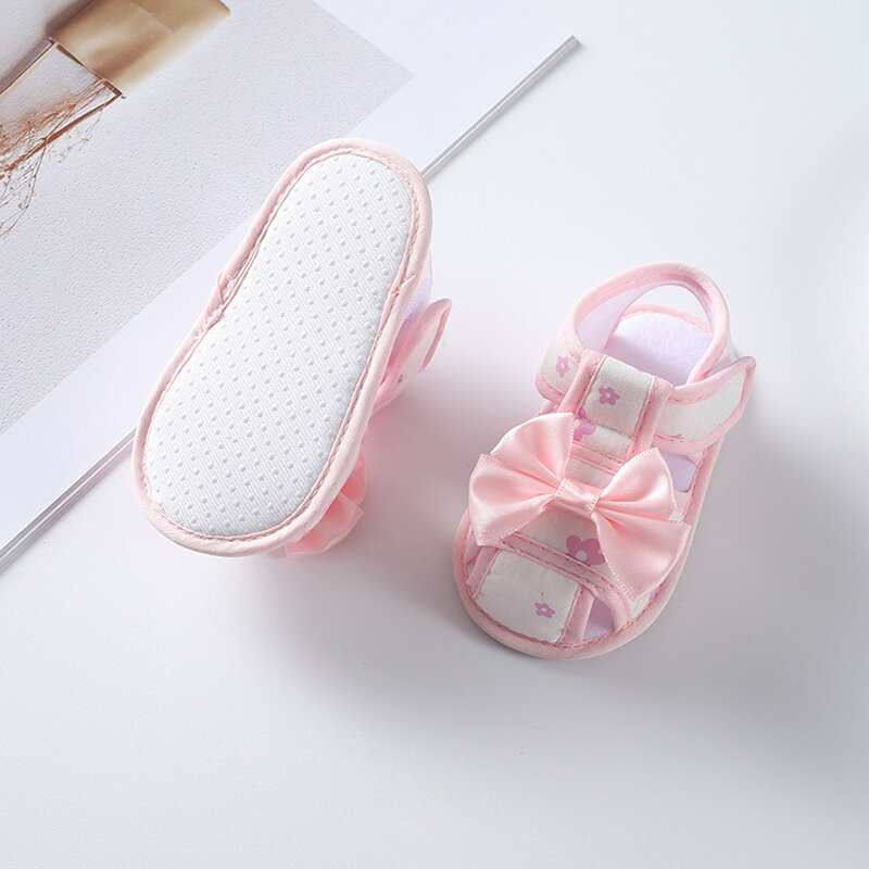 Zapatos de suela suave con estampado Floral para niñas pequeñas, con recorte de lazo grande, perfectos para el verano, uso en casa e informal