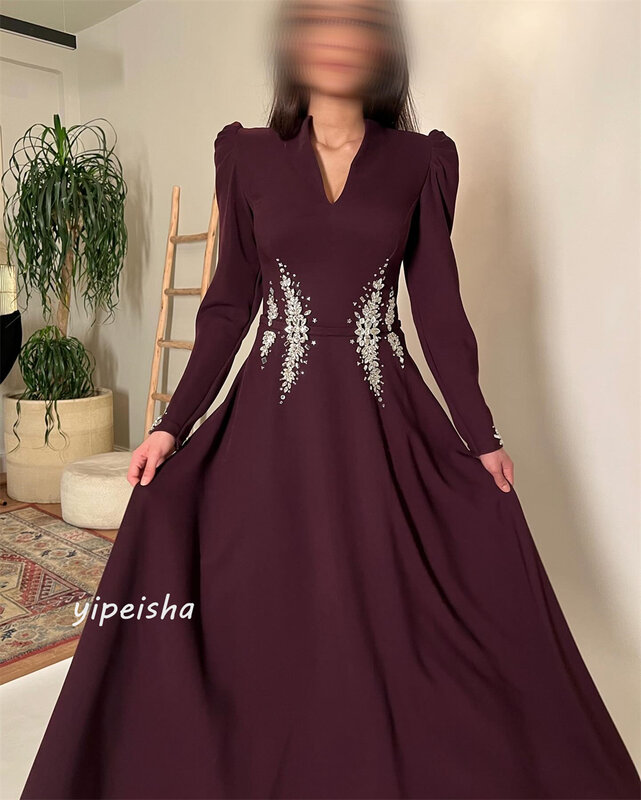 Robe de soirée drapée à col en V, tenue de soirée longue, Arabie saoudite, maillot perlé, plis, Leon, occasion sur mesure