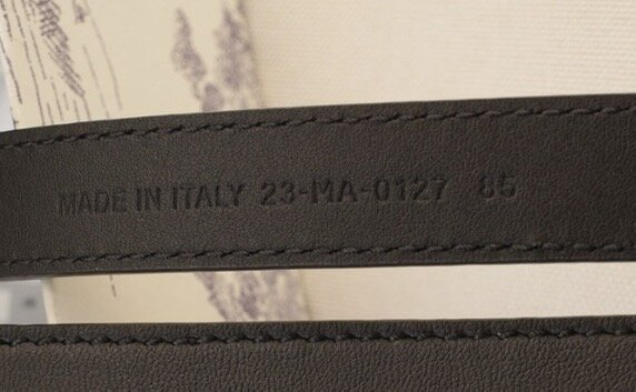 2024 New  luxury Belt Women's Letter Narrow Thin Belt Ancient Copper Buckle Belt Cowhide Simple and Versatile High End Feeling