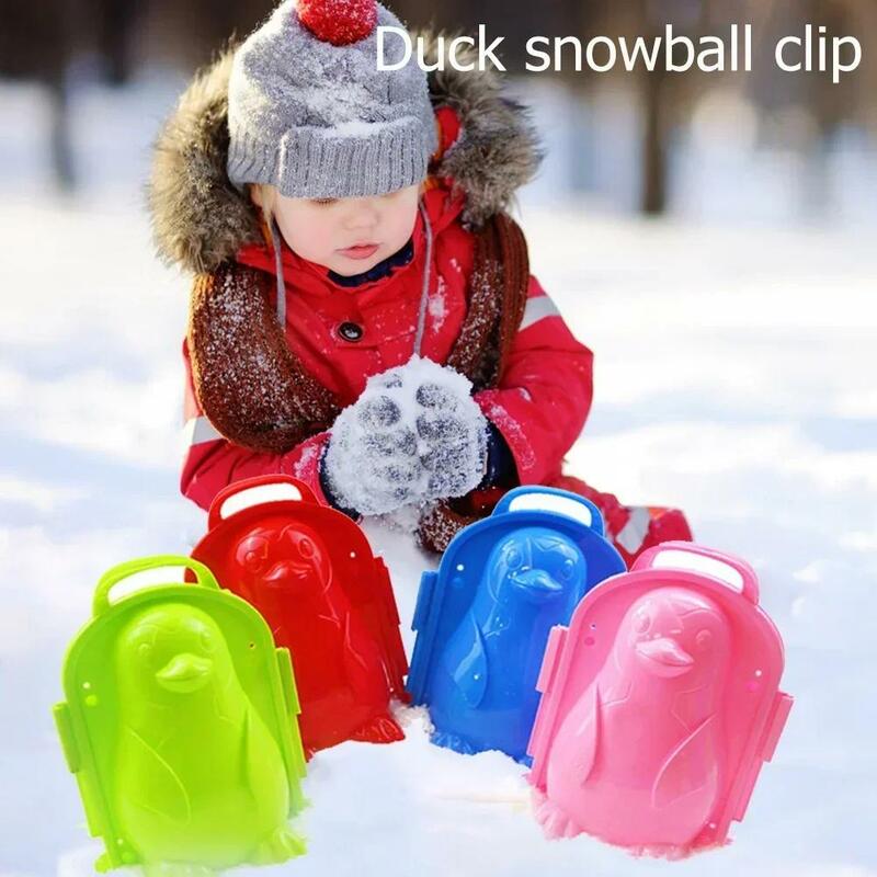 Winter Plastic Snowball Maker Clip Outdoor Snow Fight Ball Mold Toys Kids Penguin Shape Snowman For Children Outdoor Play New