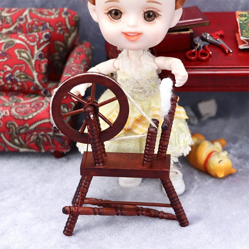 Roda girando retro de madeira para crianças, mini móveis, modelo de bolso marrom, decoração de bonecas, Natal e aniversário, Dropship, 1:12