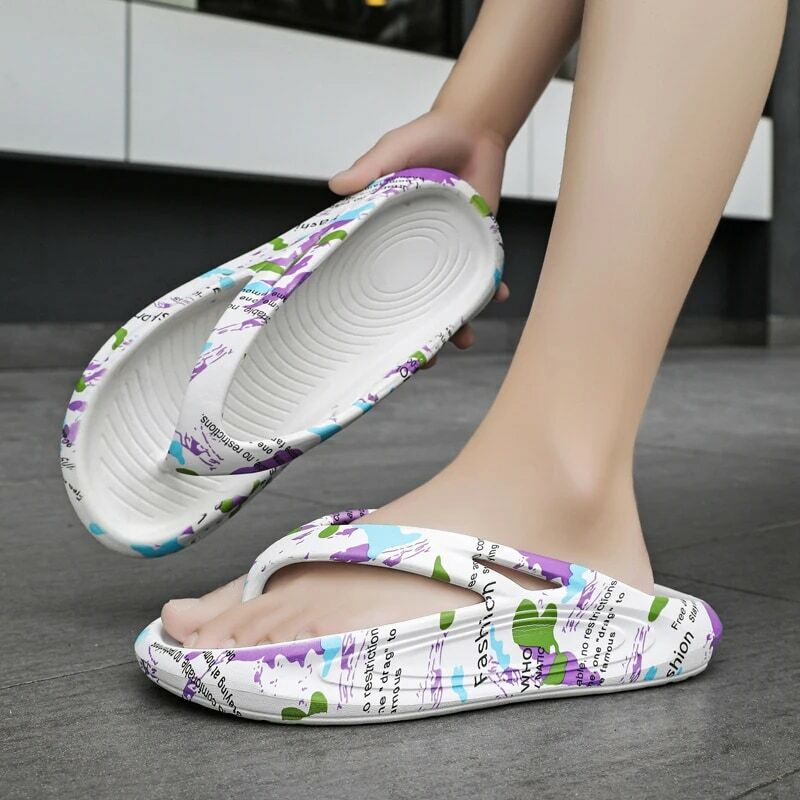 Fashion 2023 Men Slippers Flip Flops Outdoor Cloud Soft Slides Beach Sandals Men Thick Sole Soft Indoor Slippers Casual Shoes