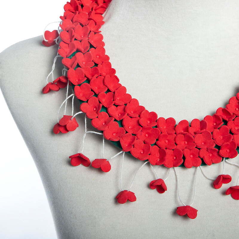 New Arrival Traditional Tongan Necklaces Heilala Kahoa Red Foam Heilala Vanilla National Flower for Wedding Party Birthday Gift