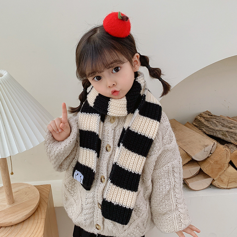 Syal anak bayi laki-laki dan perempuan, pakaian hangat serbaguna katun Bib rajut bercetak huruf bergaya Korea untuk anak-anak