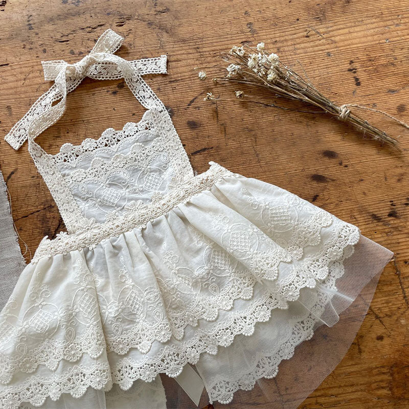 Nowonarodzona księżniczka ubranka dla niemowląt koronkowa sukienka z wydrążonym fartuchem koronka księżniczki spódnica bez rękawów letnia sznurowana bez pleców