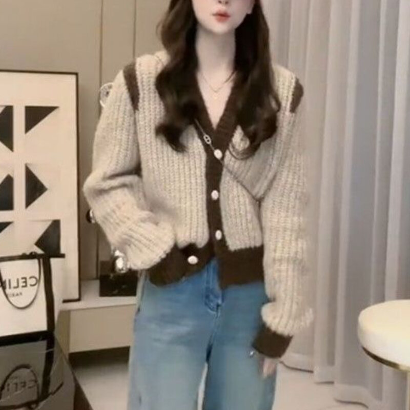 Cardigan con pannelli donna Vintage lavorato a maglia con scollo a v moda morbido confortevole stile coreano Casual letterario femminile semplice tutto-fiammifero