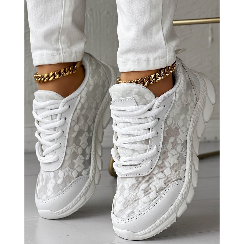 2024 New In Women Star Pattern Lace-up Breathable Sneakers Fashion Casual Round Toe White Sports Shoes Going Out Running Shoes