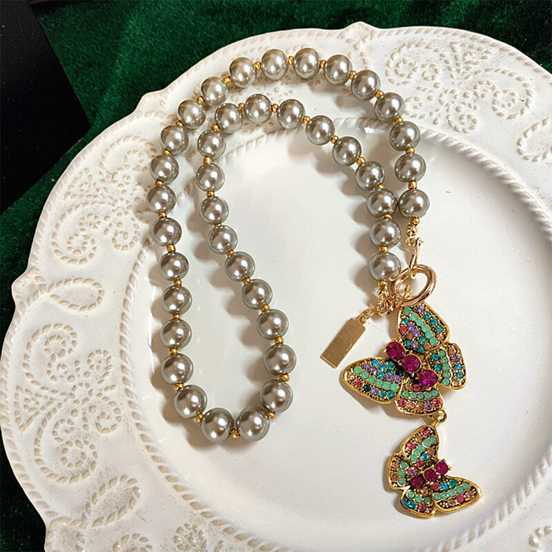 Kalung liontin kupu-kupu mutiara kaca temperamen antik, untuk wanita gadis pesta hadiah perhiasan grosir