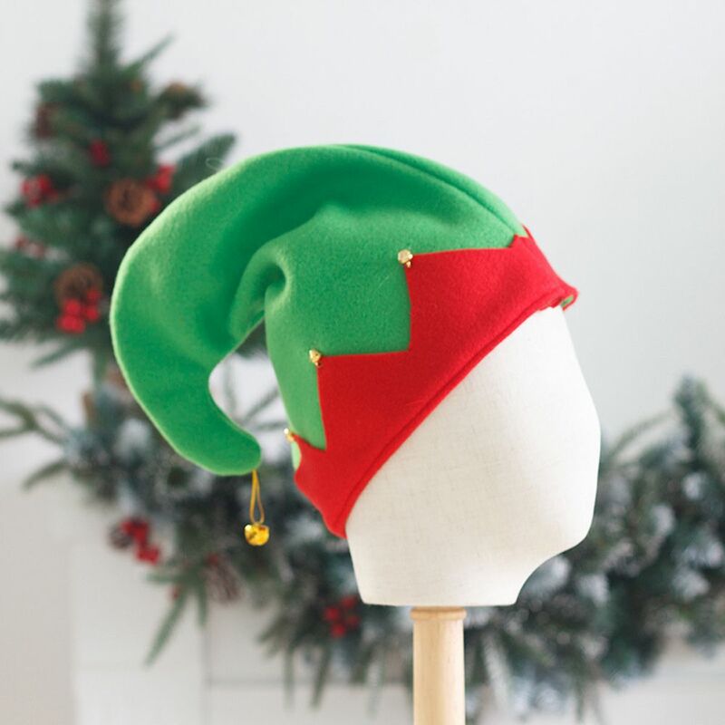 Gorros de terciopelo de Papá Noel con campana de Metal para mujer, sombreros de Navidad, sombreros de invierno coreanos, Bola de felpa de muñeco de nieve de retales rojo y verde