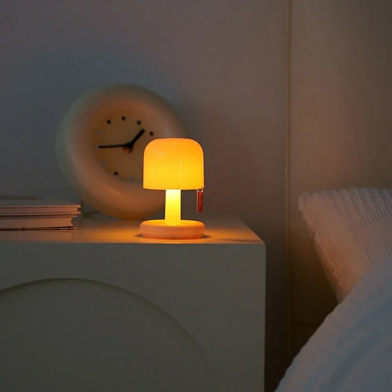 Mini Luminária de Mesa Cogumelo Criativo, Sunset Color Recarregável Desktop Night Light, Bedside Bedroom Living Room Decor, Kids Gift