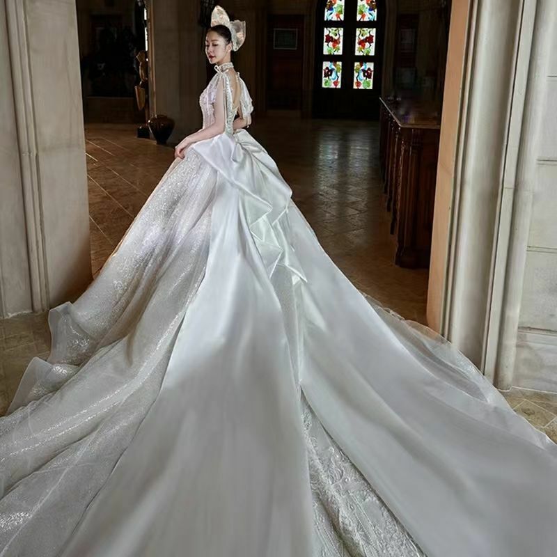 Dubai Arabia Ball Gown Wedding Dress Luxruy Crystal Bridal Gown Sequin Pearls High Neck Short Sleeves Church Robe De Mariée