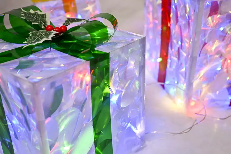 Set van 3 kerst 48 LED-verlichte geschenkdozen transparant vierkleurige verlichte kerstdoos decraties