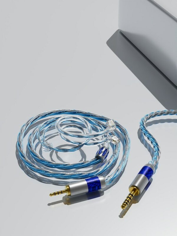 I szesnastopasmowe słuchawki posrebrzane druciane 4.4, 2.5mm fever grade diy druciana 2 pin0, 75 ulepszony przewód niebieski i srebrny.