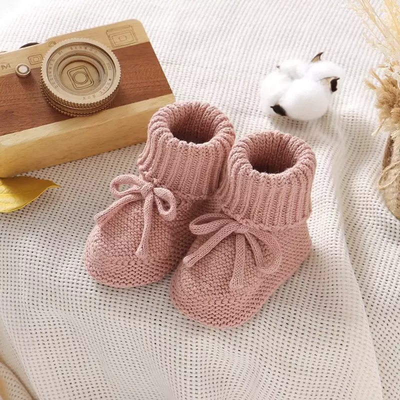 Sepatu rajut bayi katun, sepatu bot bayi perempuan baru lahir, sepatu bot mode Solid hangat, sepatu selop anak balita, sepatu buatan tangan 0-18 bulan