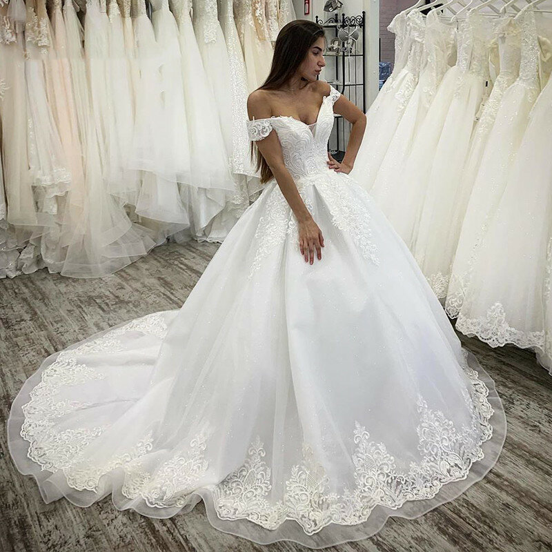 Luxury White Wedding Ball Dresses With Chiffon Lace Applique Deep V-Neck Short Sleeves Floor length Wave Hem Train Bridal Gowns
