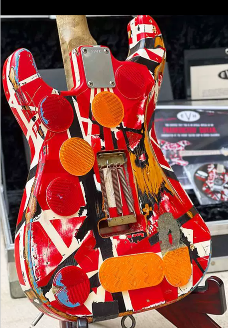 STOCK ,Eddie Van Halen 5150 "Fran-k" chitarra elettrica Heavy reliion/corpo rosso/decorata con strisce bianche e nere/spedizione gratuita
