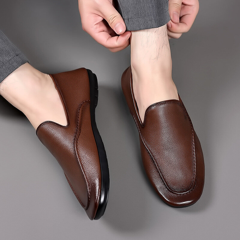 Mocassins en cuir pour hommes, chaussures de conduite formelles de luxe, tendance, décontractées, à enfiler, italiennes, noires, brunes, 2022