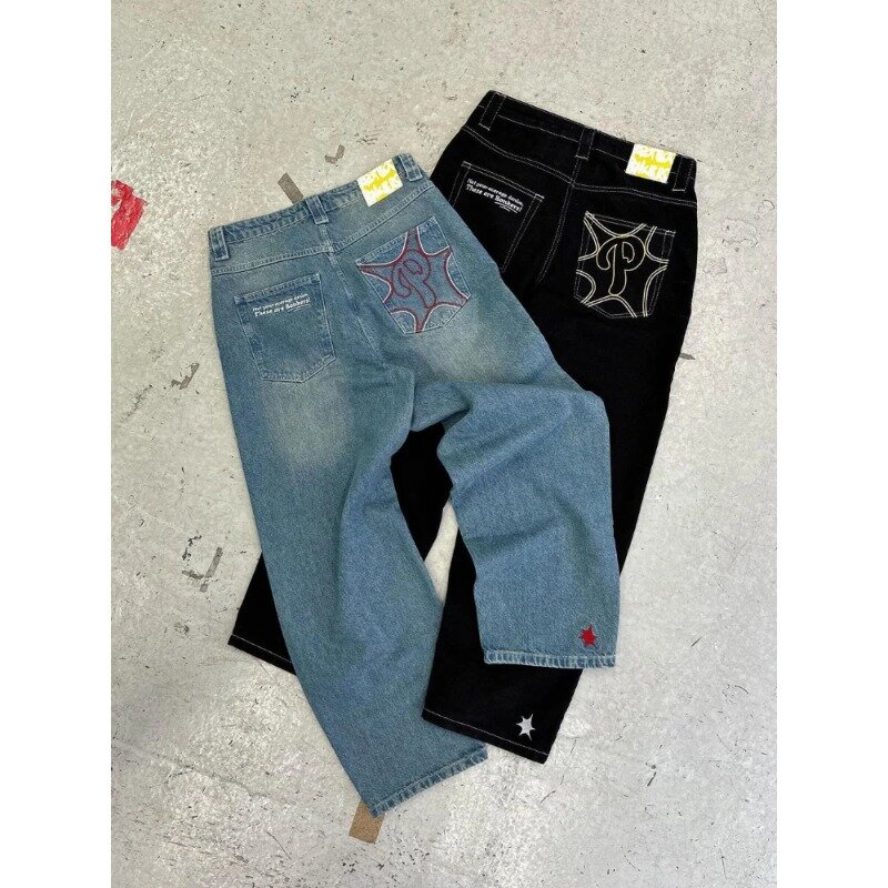 Amerykański retro jeansy męskie z wzór w napisy kieszeniami, luźne spodnie, czarny niebieski modny dżinsy bestsellerowy styl