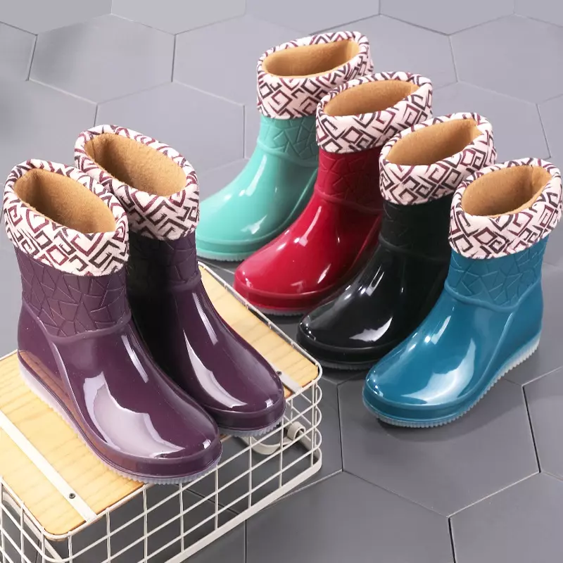Botas de chuva de fundo plano impermeáveis antiderrapantes para mulheres, botas de chuva grossas de meia-panturrilha, cozinha elegante e adulto