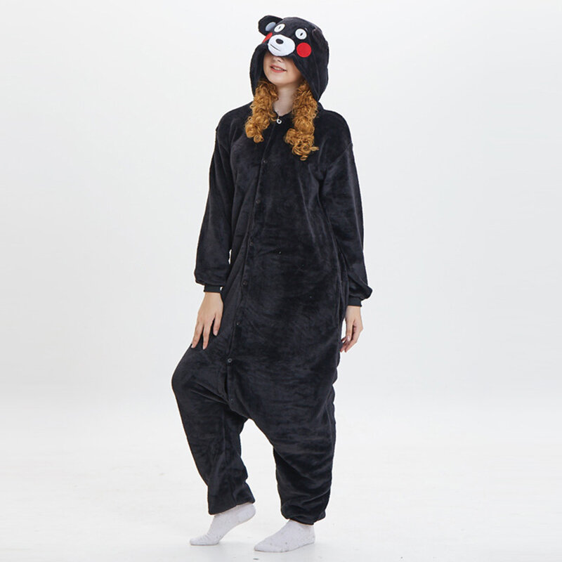 Schwarz-Weiß-Kumamoto-Maskottchen-Bild pyjamas niedliche personal isierte Damen haus-und Freizeit kleidung kälte beständiger Plüsch-Muschel anzug