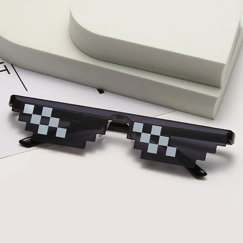 โมเสคแว่นตากันแดดผู้ชายผู้หญิง Pixel สีดำย้อนยุค Gamer หุ่นยนต์แว่นตากันแดด Cool Party Vintage แว่นตา
