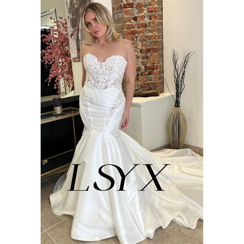 LSYX Sweetheart Sleeveless Satin Appliques Mermaid Wedding Dress Illusion Button Back Court Train Bridal Gown Custom Made