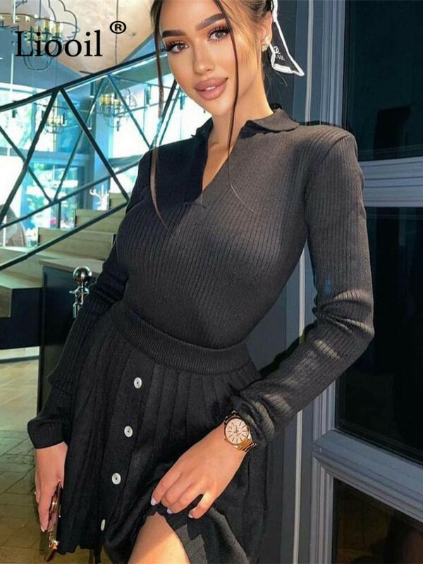 Set Pakaian Sweter Dua Potong Atasan Rajutan Wanita dan Rok Mini Berlipat Lengan Panjang Kerah V Berkancing Atasan Streetwear Set Rok Seksi