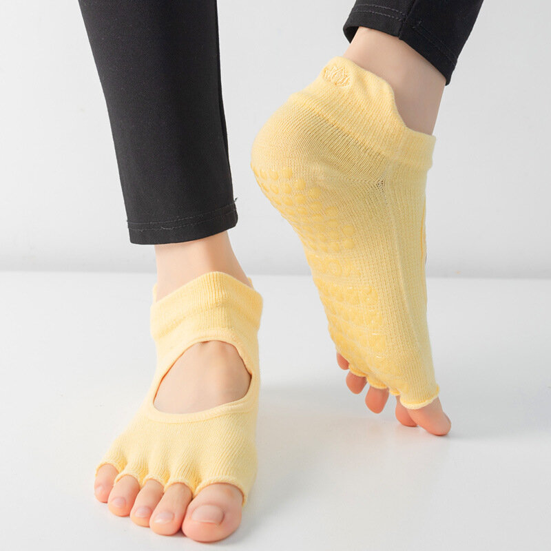 Calcetines de algodón transpirables sin dedos para mujer, medias de Yoga, Base de silicona, cinco dedos, Ballet, baile, deportes