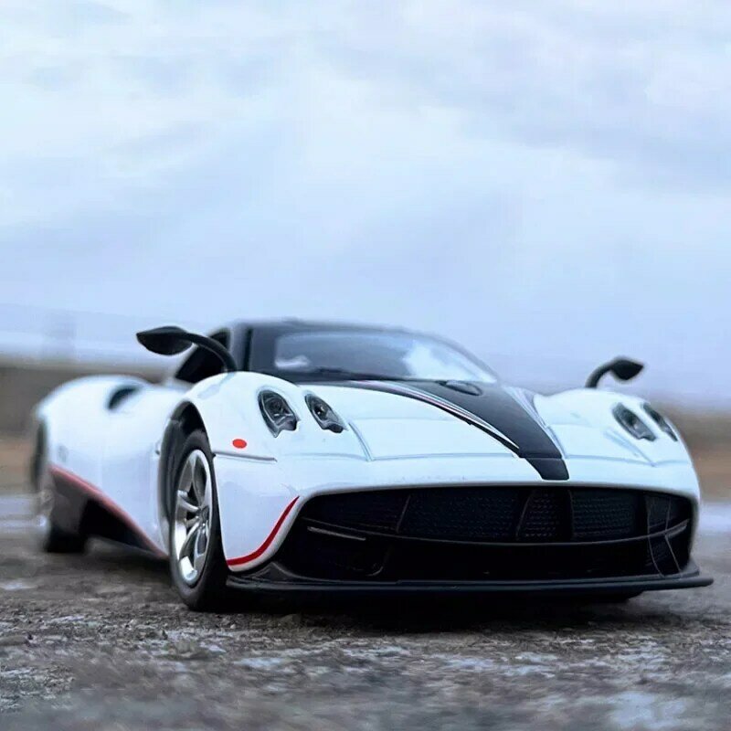 Pagani Huayra Dinastia modelo de coche deportivo de aleación, juguete de Metal fundido a presión, modelo de coche de juguete, colección de luz de sonido, regalo para niños, F562, 1:36