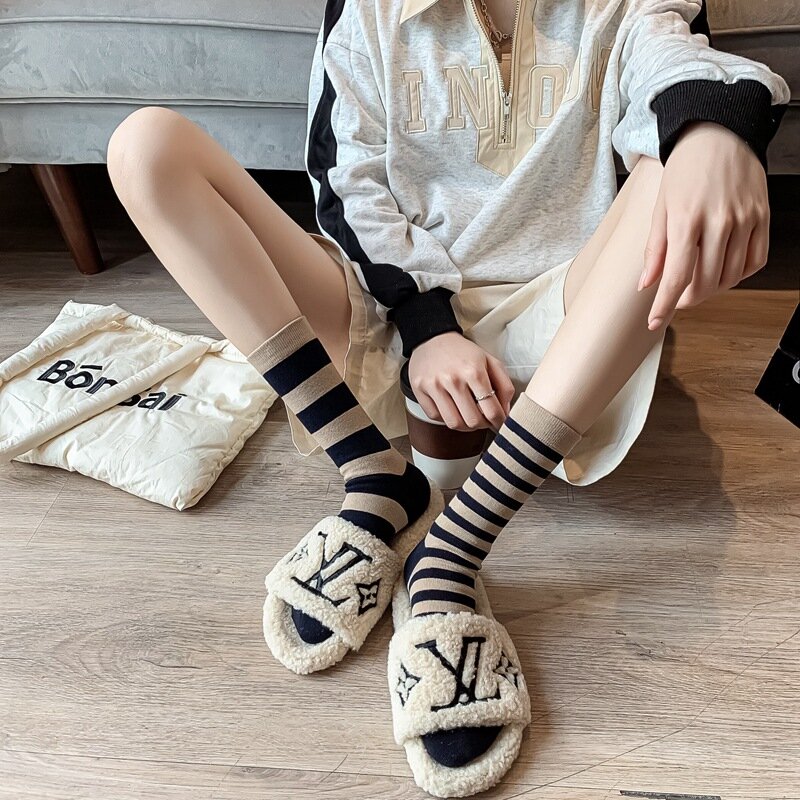 Calcetines largos de algodón peinado para mujer, medias a rayas japonesas coreanas Harajuku, informales, a la moda, para Otoño e Invierno