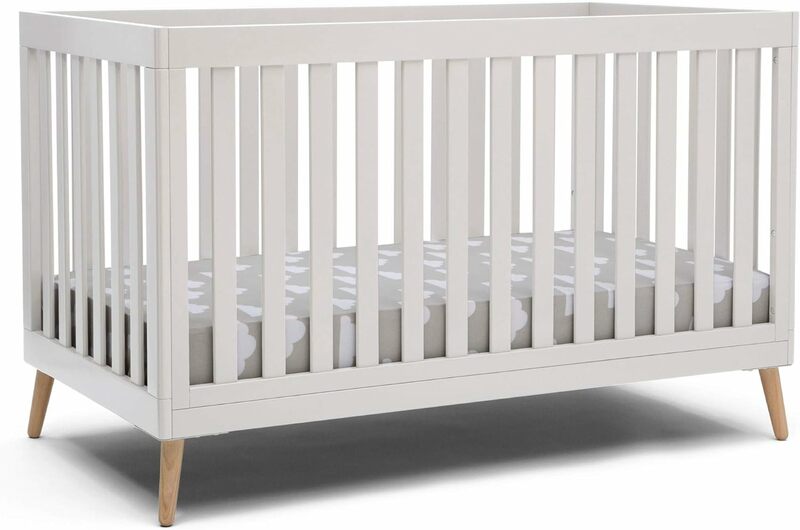 เดลต้าเด็ก Essex เตียงเด็กแปลงสภาพแบบ4-in-1, Bianca สีขาวกับขาธรรมชาติเด็กวัยหัดเดิน guardrail 0094ขายแยกต่างหาก