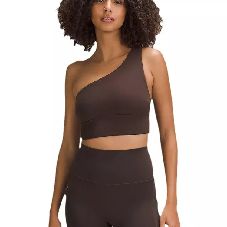 Yoga Set for Women Seamless One-piece Single Shoulder Bra Shock absorbing Yoga Workout Set Hip Lifting High Snug Waist Shorts