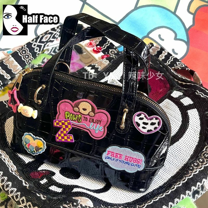 Y2k würzige Mädchen Harajuku Frauen Gothic Punk Frühling Sommer neuen Stil Hunde knochen eine Schulter Lolita Mini Cross body Shell Taschen Tasche