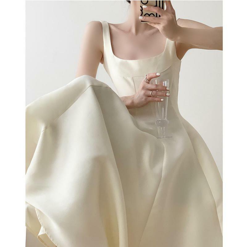Una linea abiti da sposa per le donne moda senza spalline abito da sera semplice 2024 nuovo abito da ricevimento elegante in raso