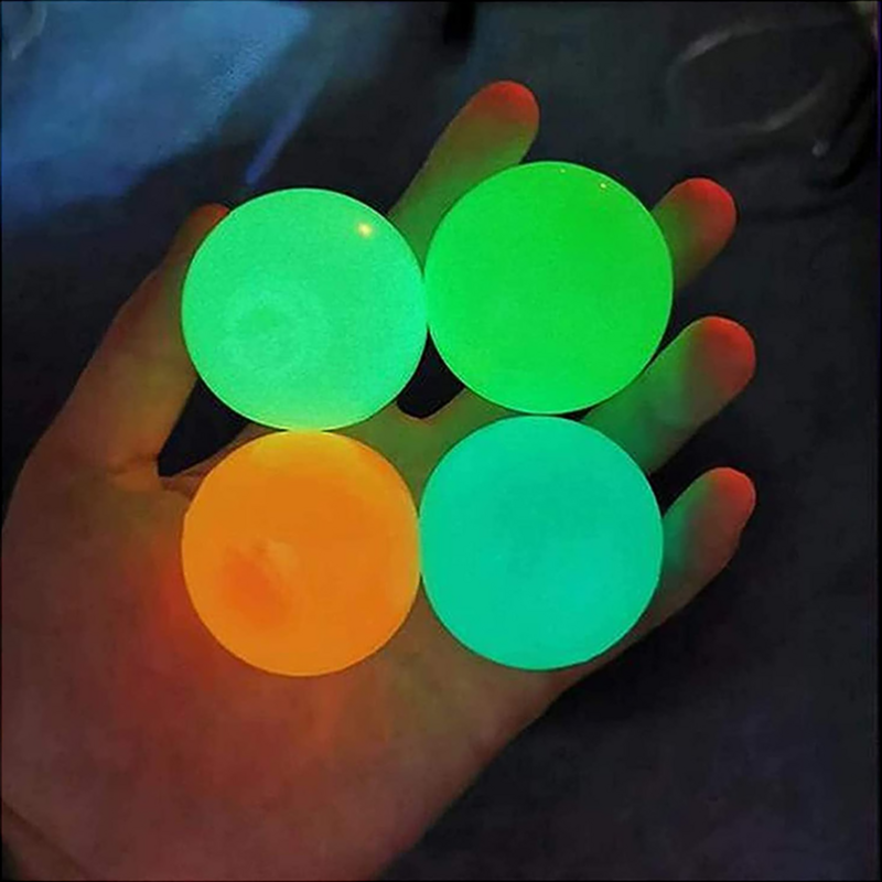 ลูกบอลแบบอินเทอร์แอคทีฟติดเพดานเรืองแสง6ชิ้นสำหรับระบายและลดความดันของเล่นที่จับเหนียวสีแบบสุ่ม