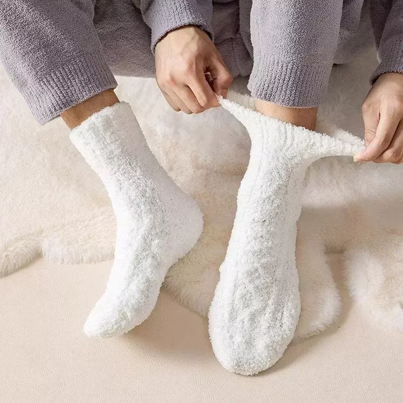 Calcetines cálidos de terciopelo para hombre y niña, medias gruesas de lana de Coral, mullidas, tubo medio para dormir, 1 o 2 pares