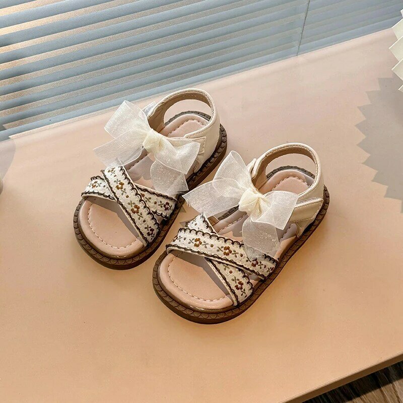 Сандалии для девочек Новинка Лето 2024 детская обувь пляжная обувь для девочек туфли принцессы с открытым носком Летняя обувь с мягкой подошвой