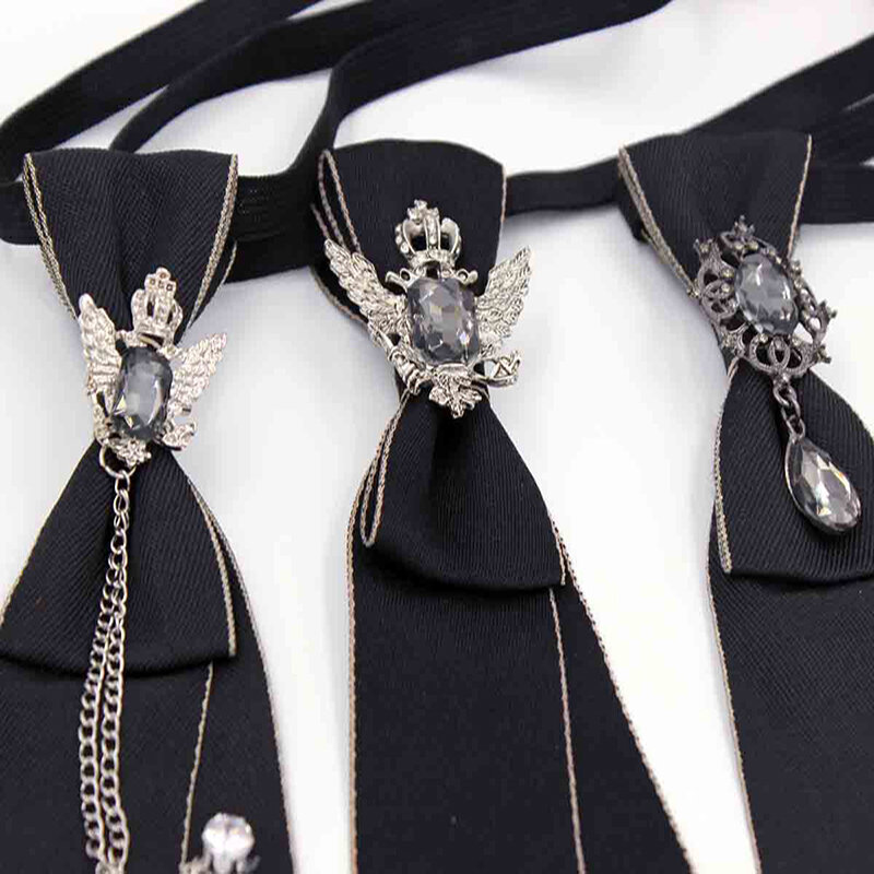 Czarny punkowy krawat gotycki metalowy łańcuszek kryształowy wisiorek biżuteria muszka wieczorowa regulowana wiązana koszula JK dekoracja muszka