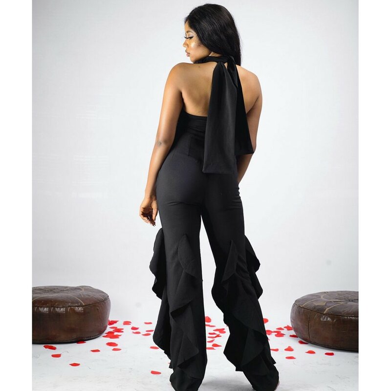 เซ็กซี่ Halter Jumpsuit ผู้หญิงสีดำตรงกางเกงสีขาว Backless ขากว้าง Rompers Slim Fit หลวม Playsuit ฤดูร้อน2022ชุด