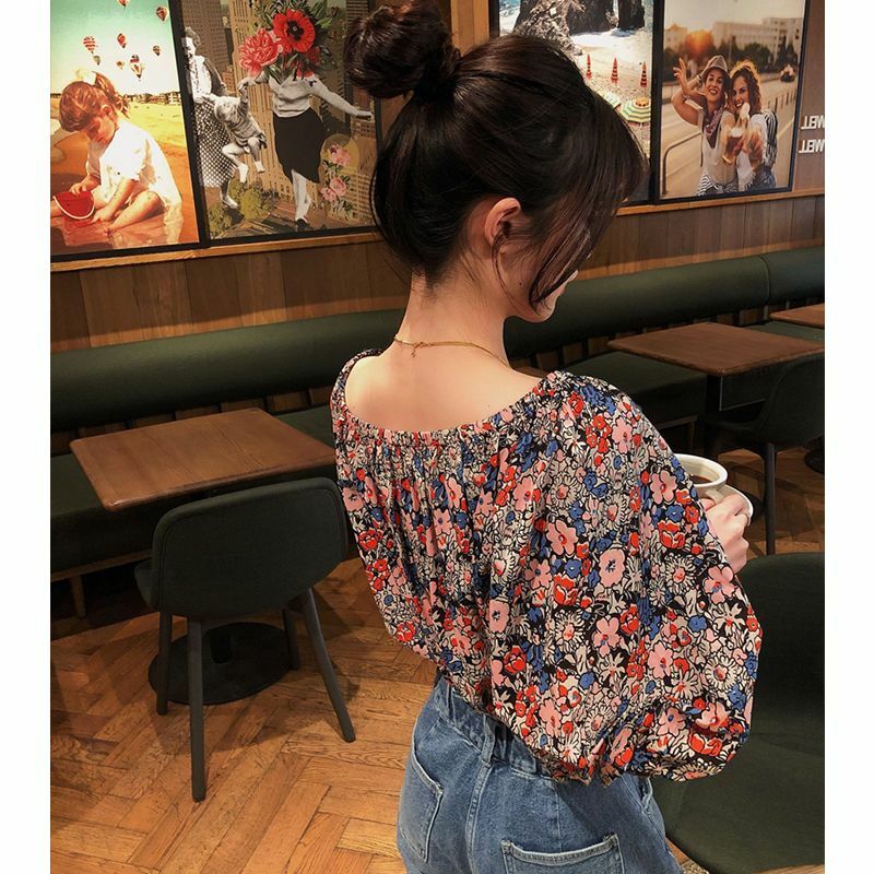 Top Women's Spring and Summer off-Shoulder round Neck Collarbone Slightly Fat Loose Lazy style Puff Sleeve French Vint