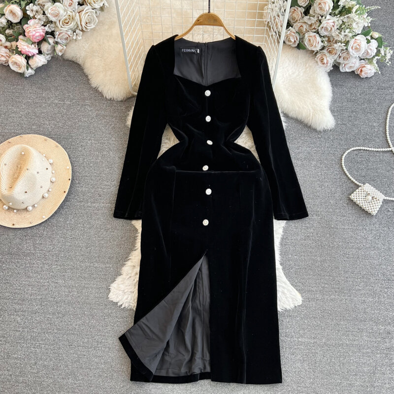 Vestido preto aveludado para mulheres, colarinho quadrado, comprimento médio, botões divididos, vestido elegante de baile, estilo francês, temperamento de outono