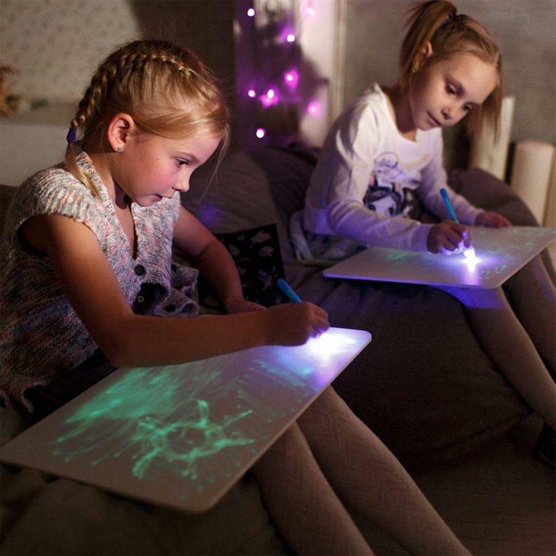 Magic Luminous Drawing Board Draw With Light-Fun Board Fluorescent Pen Russian English Light Up Draw Kids Toy Christmas Gift