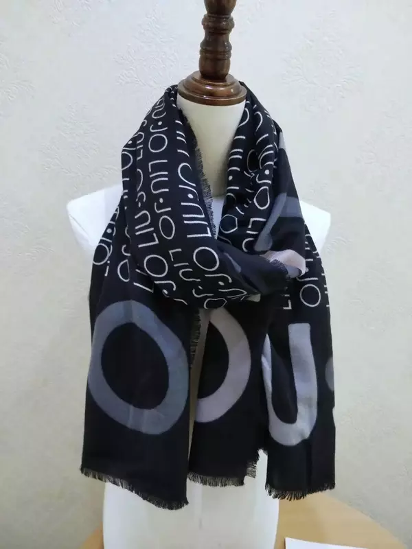 Groothandel Liu. Jo Classic Fashion Black Letter Pattern Sjaal Herfst Winter Warme Lange Sjaal